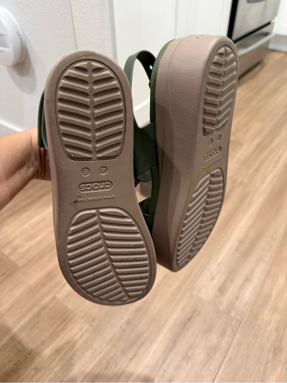 CROCS Olive Green Platform Sandal with Cream Sole - Picture 4 of 5